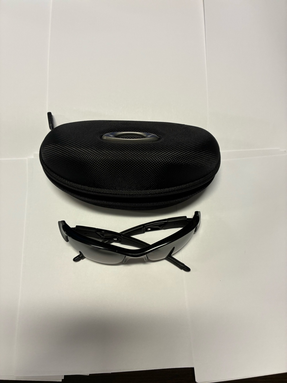 Oakley eyeglasses  with Hard Zip Case
